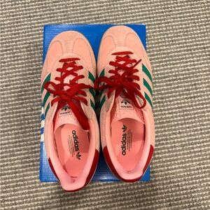 Adidas Gazelle Pink Velvet LIKE NEW